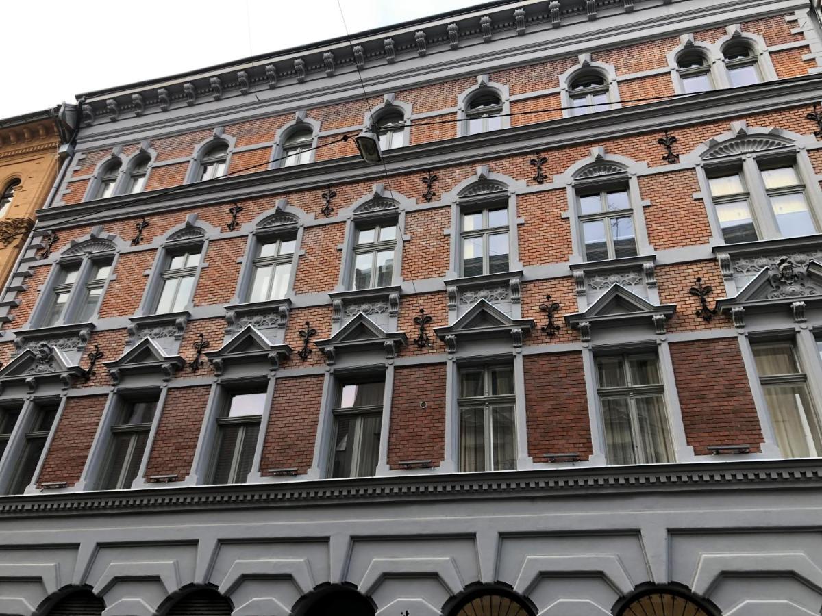Pau18 Apartments Budapeste Exterior foto